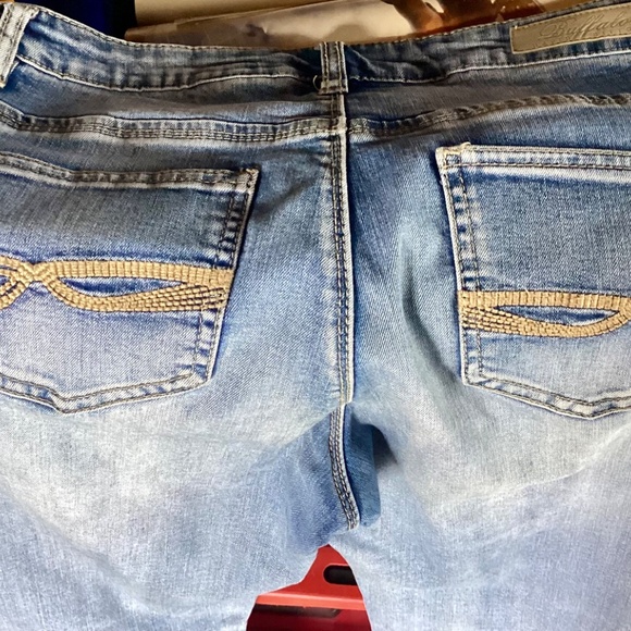 Buffalo Ladies Jeans 6x32 Two Pairs - Picture 2 of 6
